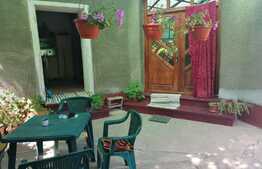 Casa, 130 mp, teren 2910 mp, Santana