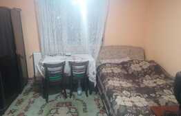 Casa 7 camere, 200 mp, teren 1600 mp, garaj, Ineu