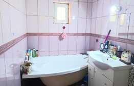 Apartament de 2 camere, 64 mp, parcare, in zona Confectii