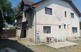 Casa 7 camere, teren 1100 mp, Parneava 