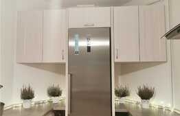 Apartament de 2 camere, 65 mp, etaj intermediar, zona Central