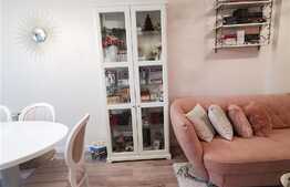 Apartament de 2 camere, 65 mp, etaj intermediar, zona Central