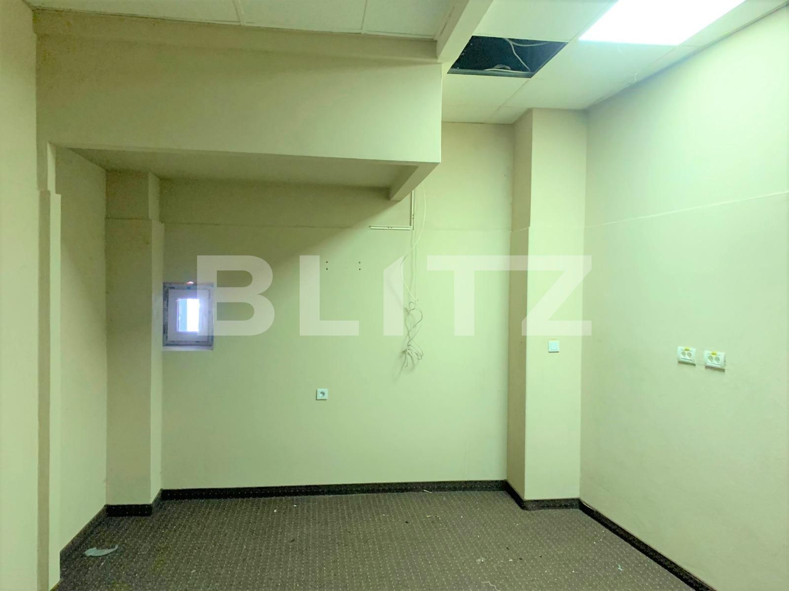 Spațiu comercial de închiriat Ultracentral - 90493SIC | BLITZ Arad | Poza4