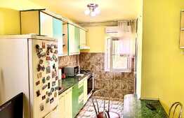 Apartament 3 camere, 85 mp utili, decomandat, zona Alfa