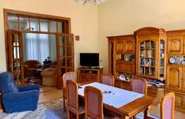 Apartament spațios, 3 camere, balcon, 154 mp, zona Centrala 