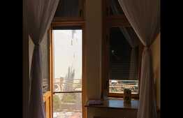 Apartament spațios, 3 camere, balcon, 154 mp, zona Centrala 