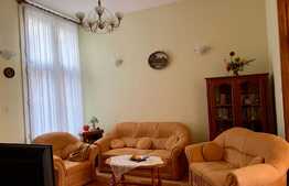 Apartament spațios, 3 camere, balcon, 154 mp, zona Centrala 