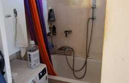 Casa cu 5 camere, 160 mp, zona Parneava