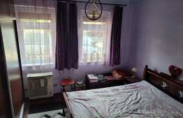 Casa cu 5 camere, 160 mp, zona Parneava