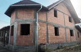 Casa 300 mp, teren 500 mp, zona Vladimirescu