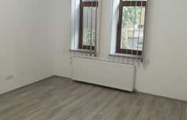 Casa parter, 85 mp, 3 camere, central