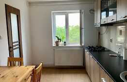 Apartament 2 camere, balcon, 48 mp, zona Boul Rosu