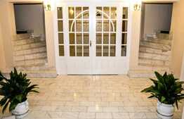 Vila cu piscina, S+P+1E+M, 677 mp utili, teren 753 mp, Micalaca