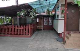 Casa cu 4 camere, 100 mp, teren 400 mp, zona Functionarilor