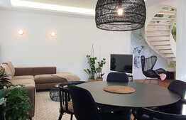 Casa cu 4 camere, 150 mp, teren 300 mp, zona Livada