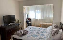 Apartament la cheie, 3 camere, balcon, 55 mp, zona Vlaicu