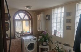 Casa 3 camere, 140 mp, 537 mp, zona Bujac 