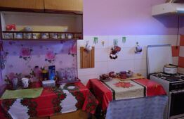 Casa 5 camere, 200 mp, zona Poltur