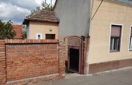 Casa 3 camere, 100 mp, zona Sega 