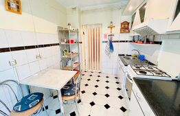 Apartament de 3 camere, 77 mp, decomandat, zona UTA