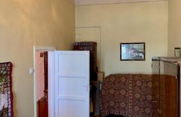 Apartament 3 camere, 218 mp, semidecomandat, zona Ultracentrala