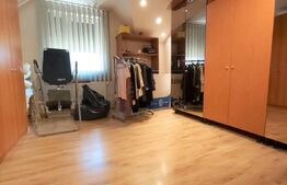 Casa spatioasa S+P+1, 6 camere, 370 mp  teren, zona Podgoria