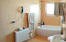 Casa 5 camere, 170 mp utili, 650 mp teren, zona Hemeius