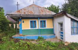 Oferta !!! Casa batraneasca cu 1000 m2 teren 