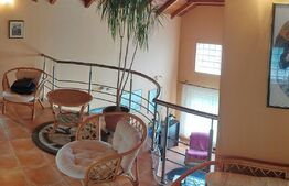 Vilă de Vis și Cabană cu Panoramă Superbă, Grădină și Foisor