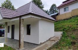 COMISION 0! Căsuță de 30 mp Utili, Priveliște de Vis lângă Slănic Moldova