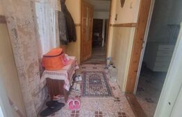 Casa 3 camere+ living, com. Padureni, Margineni