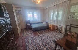 Casa 3 camere+ living, com. Padureni, Margineni