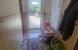 Casa 3 camere+ living, com. Padureni, Margineni