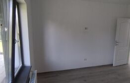 Casă aproape de Bacău 