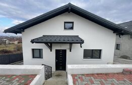 Casă individuală nouă, modernă, cu vedere panoramică – Bărați, Bacău