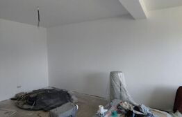 Casă spațioasă, 105 mp utili, teren 410 mp