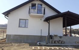 Casa plan parter și mansardă, 3 camere, 91 mp, în Mărgineni