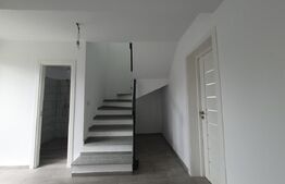 Casa de vamzare, 5 camere, 122 mp, zona Saucesti-Bacau