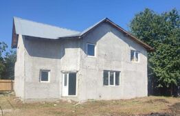 Casă individuală cu 4 camere, 190 mp, curte 500 mp, zona Șerbănești