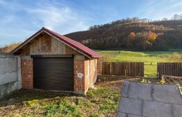 Casa 24 camere, constructie la rosu  