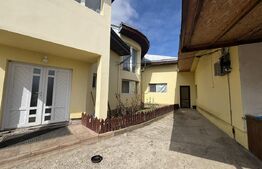 Casă spațioasă cu 5 camere, 200 mp, zona Mărgineni