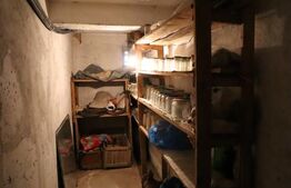 Apartament de vanzare 3 camere, 85 mp, zana-Albina