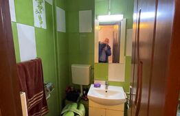 Apartament de vanzare, cu 2 camere, 40 mp, zona Semiluna