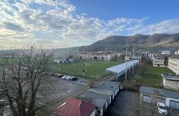 Apartament de 3 camere, 75 mp, zona Vivo cu garaj la subsol