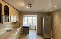 Apartament de 3 camere, 75 mp, zona Vivo