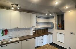 Apartament de vanzare cu 3 camere, 64 mp, zona semiluna