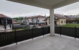 Apartament de lux, de vanzare, cu 3 camere, 86 mp, zona Drurelax