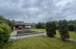 Duplex de vanzare, cu 8 camere, 300 mp, zona centrala