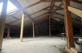 Apartament de vanzare, cu 2 camere, 50 mp, acces pod