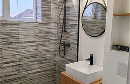 Apartament de vanzare, cu 3 camere, 50 mp, zona Vivo Mall